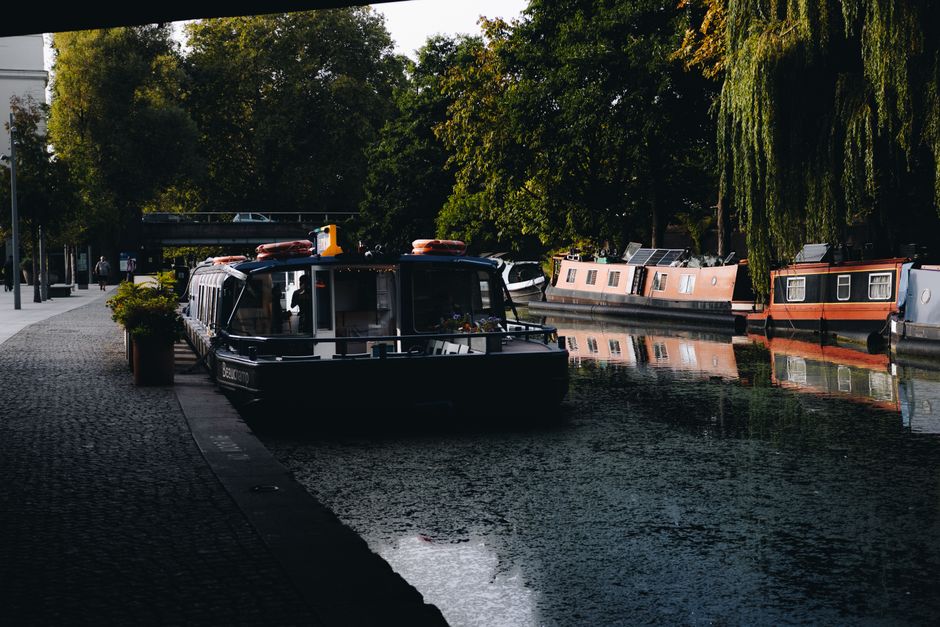 Regents Canal house clearance rubbish removal access problems